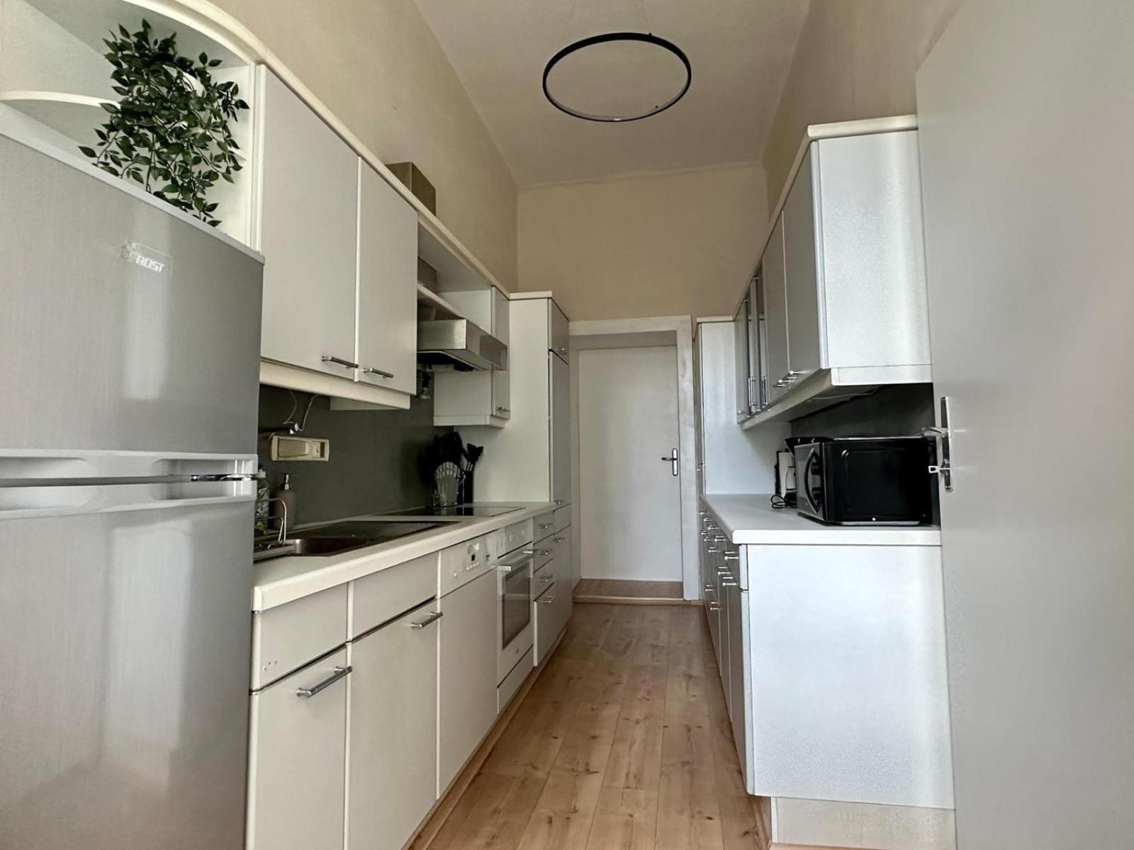 Spacious Apartment, 3 Min To U6 Metro 비엔나 외부 사진