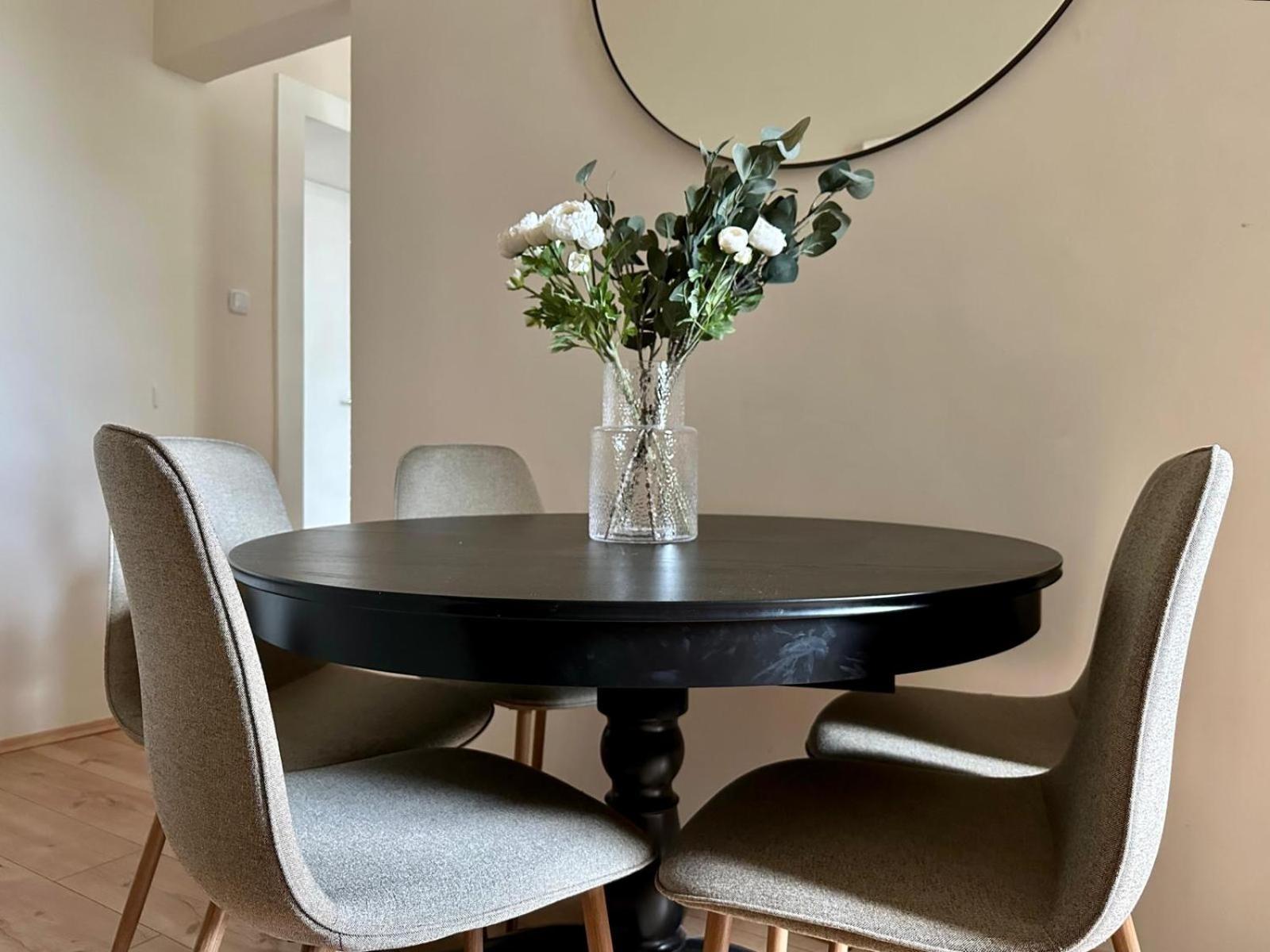 Spacious Apartment, 3 Min To U6 Metro 비엔나 외부 사진
